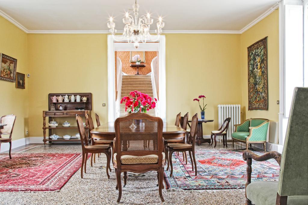 Chateau Lamothe Du Prince Noir - B&B Saint-Sulpice-et-Cameyrac Esterno foto